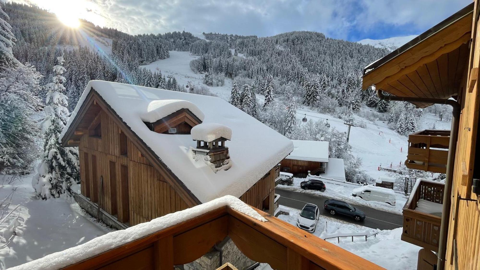 Meribel Centre La Chaudanne, Real Ski In And Out, 3 Bedrooms 2 Bathrooms Newly Renovated, Chalet L'Eperviere エクステリア 写真