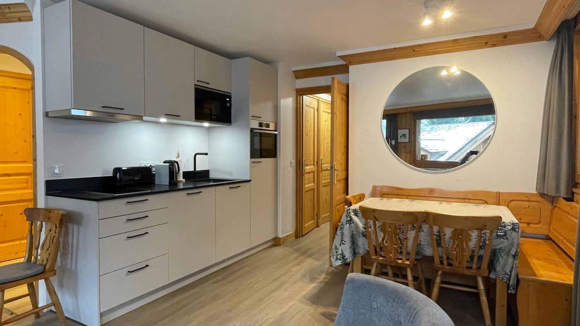 Meribel Centre La Chaudanne, Real Ski In And Out, 3 Bedrooms 2 Bathrooms Newly Renovated, Chalet L'Eperviere エクステリア 写真