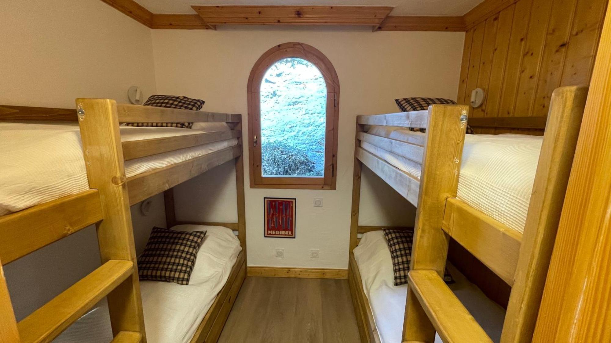 Meribel Centre La Chaudanne, Real Ski In And Out, 3 Bedrooms 2 Bathrooms Newly Renovated, Chalet L'Eperviere エクステリア 写真